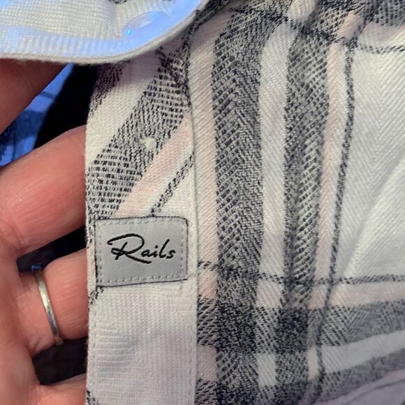 Rails Hunter Plaid Shirt - Size Small - Picture 7 of 12